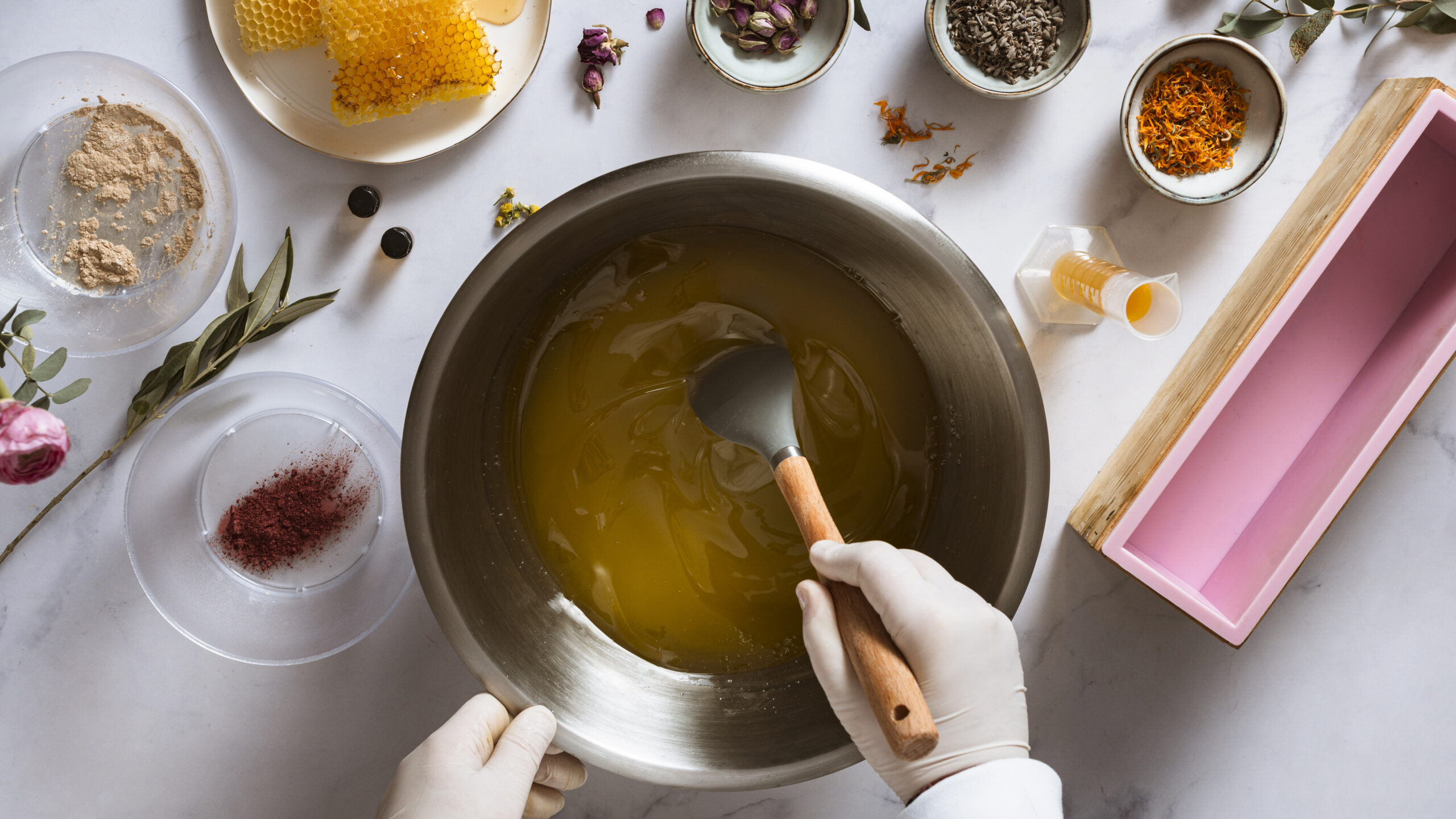 10 Receitas Caseiras de Cuidados Pessoais: Econômicas, Naturais e Eficazes
